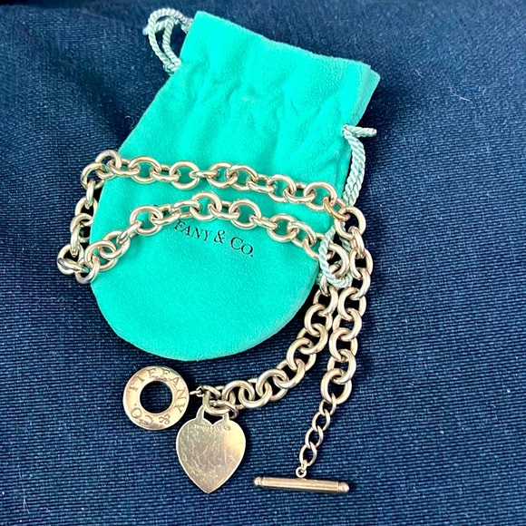 💯% Authentic Tiffany toggle necklace
